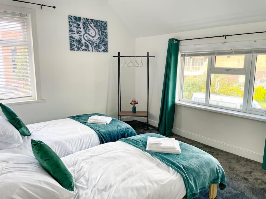 Perfect For Contractors & Families! 7 Beds Free Parking Lägenhet Birmingham Exteriör bild