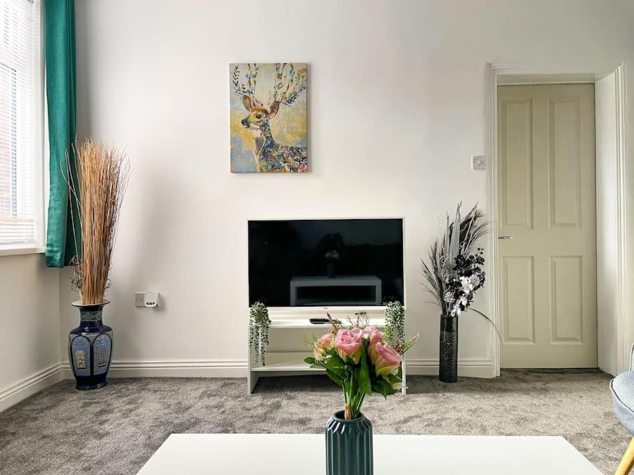 Perfect For Contractors & Families! 7 Beds Free Parking Lägenhet Birmingham Exteriör bild